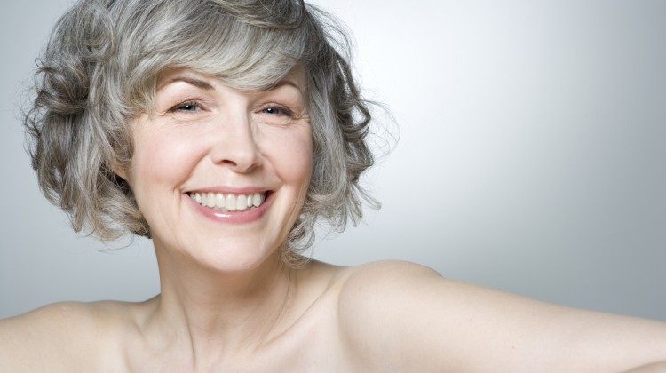 Anti-Aging für reifes Haar