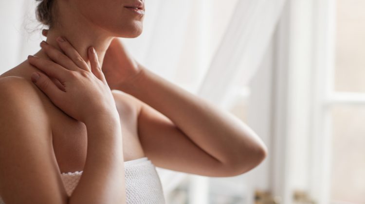 Nach dem Sonnenbad muss die Haut besonders gepflegt werden: After-Sun-Produkte tun jetzt besonders gut und können dafür sorgen, dass die Bräune länger hält.