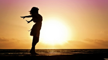 Hautpflege in den Wechseljahren: Strahlend durch und nach der Menopause