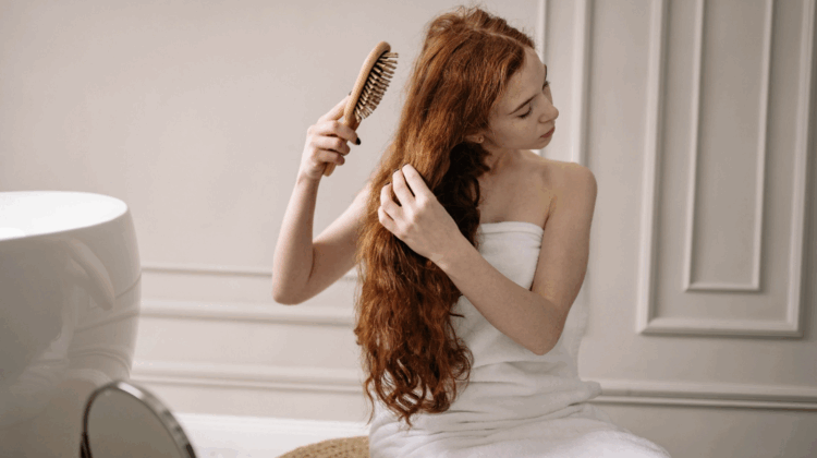 Gesunde und glänzende Haare sind kein Zufall, sondern das Ergebnis einer fundierten Routine.