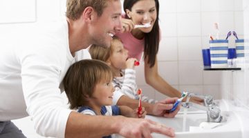 Kinder und Zähneputzen: Aller Anfang ist schwierig